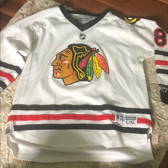 Reebok Other - EUC blackhawks Jersey